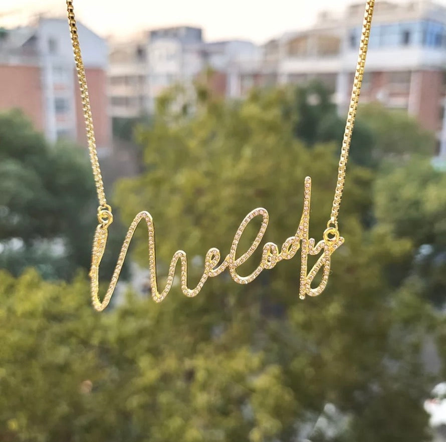Medium Glitz Name Necklace